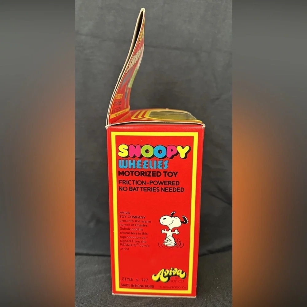 Vintage 1965 Aviva Hasbro Snoopy Speedy Delivery Motorized Scooter Opened Box